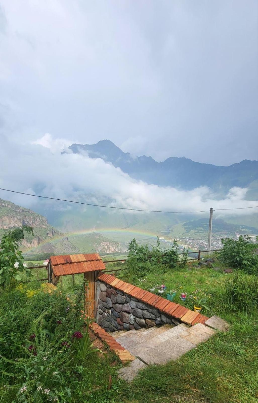 Peak House Vila Kazbegi Exterior foto